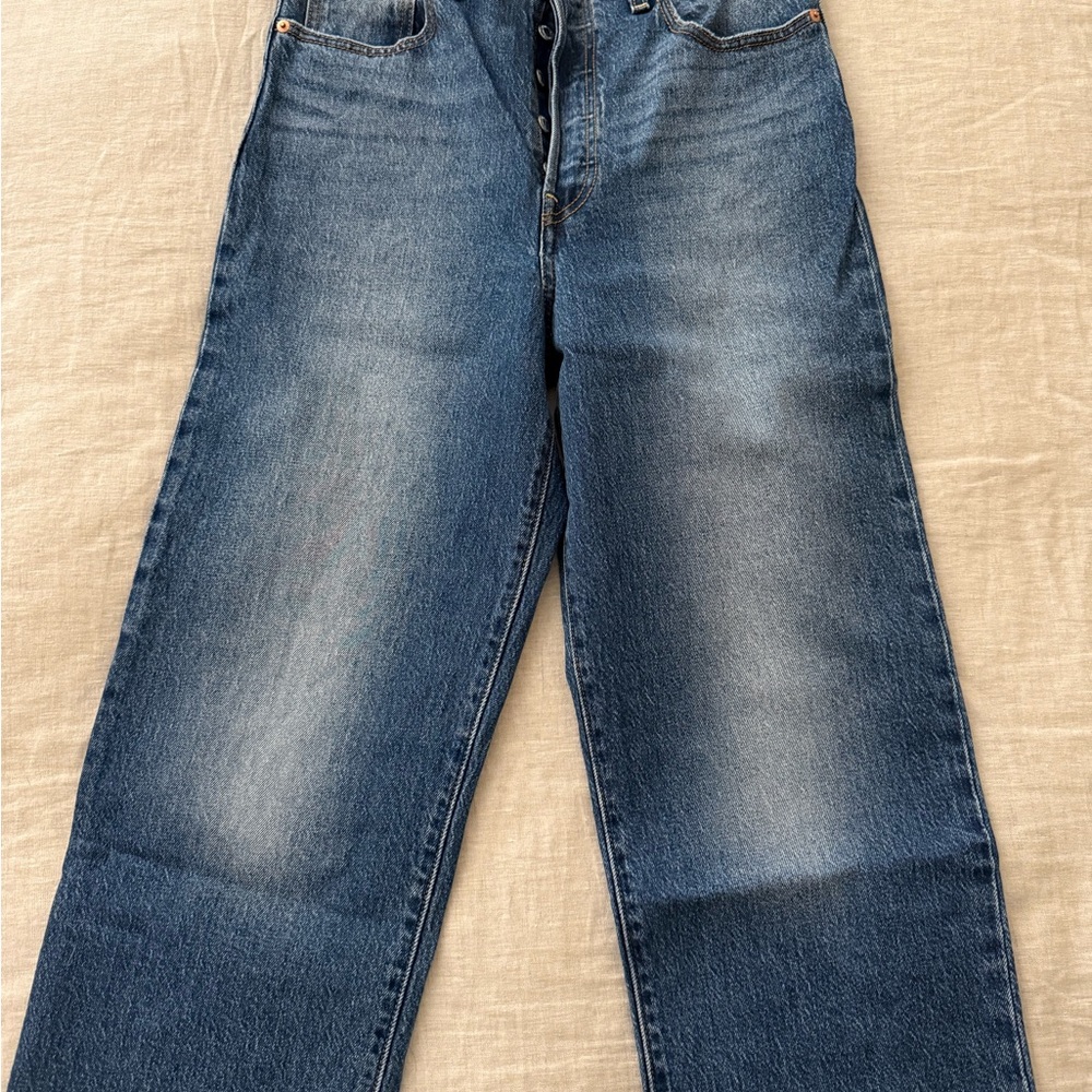 Levi’s Ribcage Straight Jeans - Picture 6 of 8